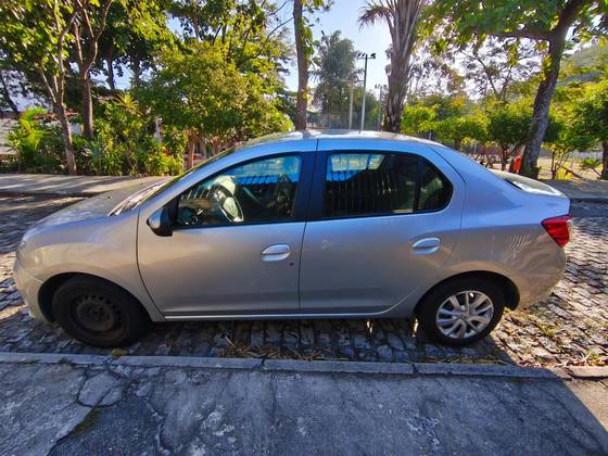 RENAULT LOGAN 1.6 EXPRESSION 8V FLEX 4P AUTOMATIZADO